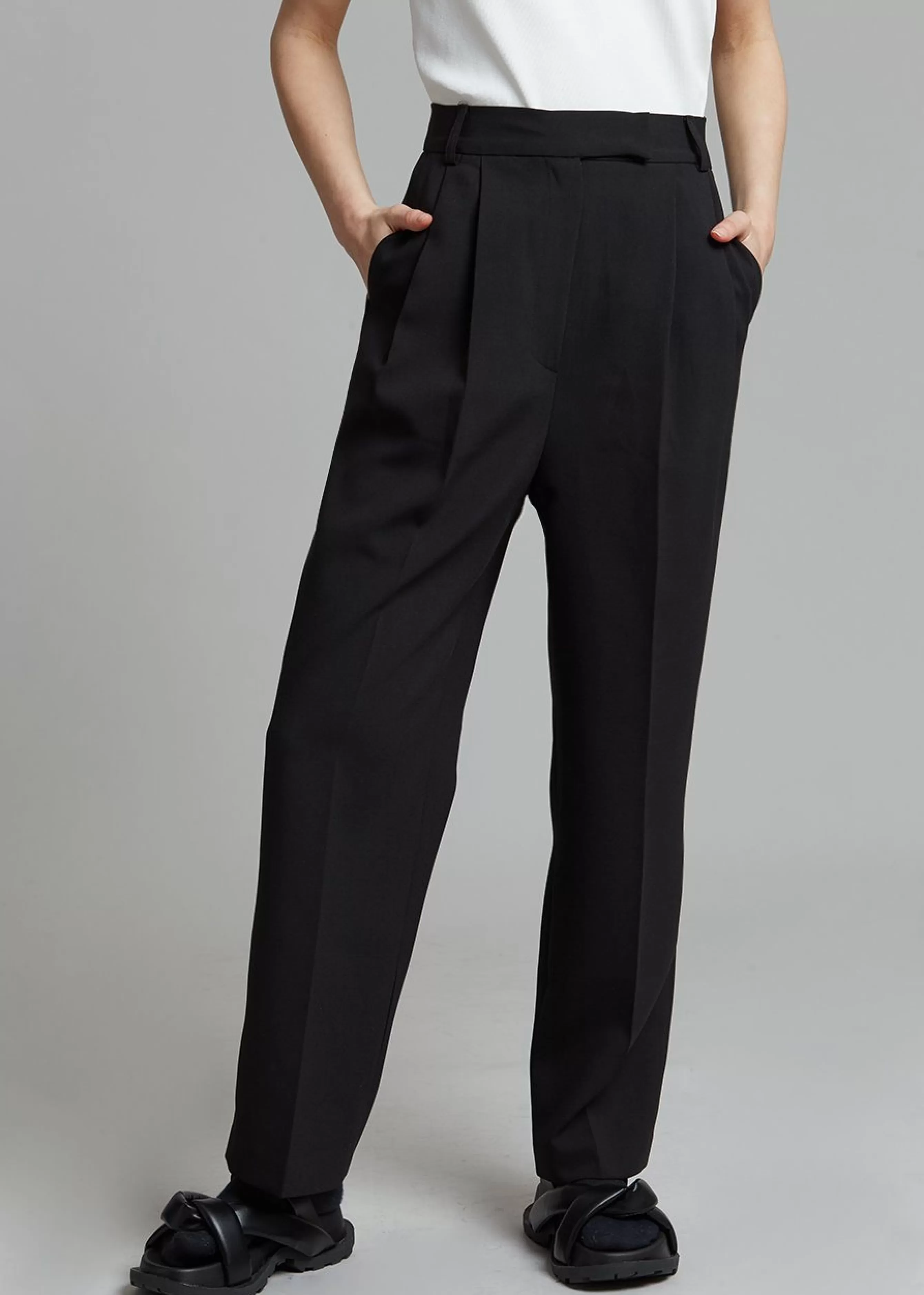 Women The Frankie Shop Bea Suit Pants