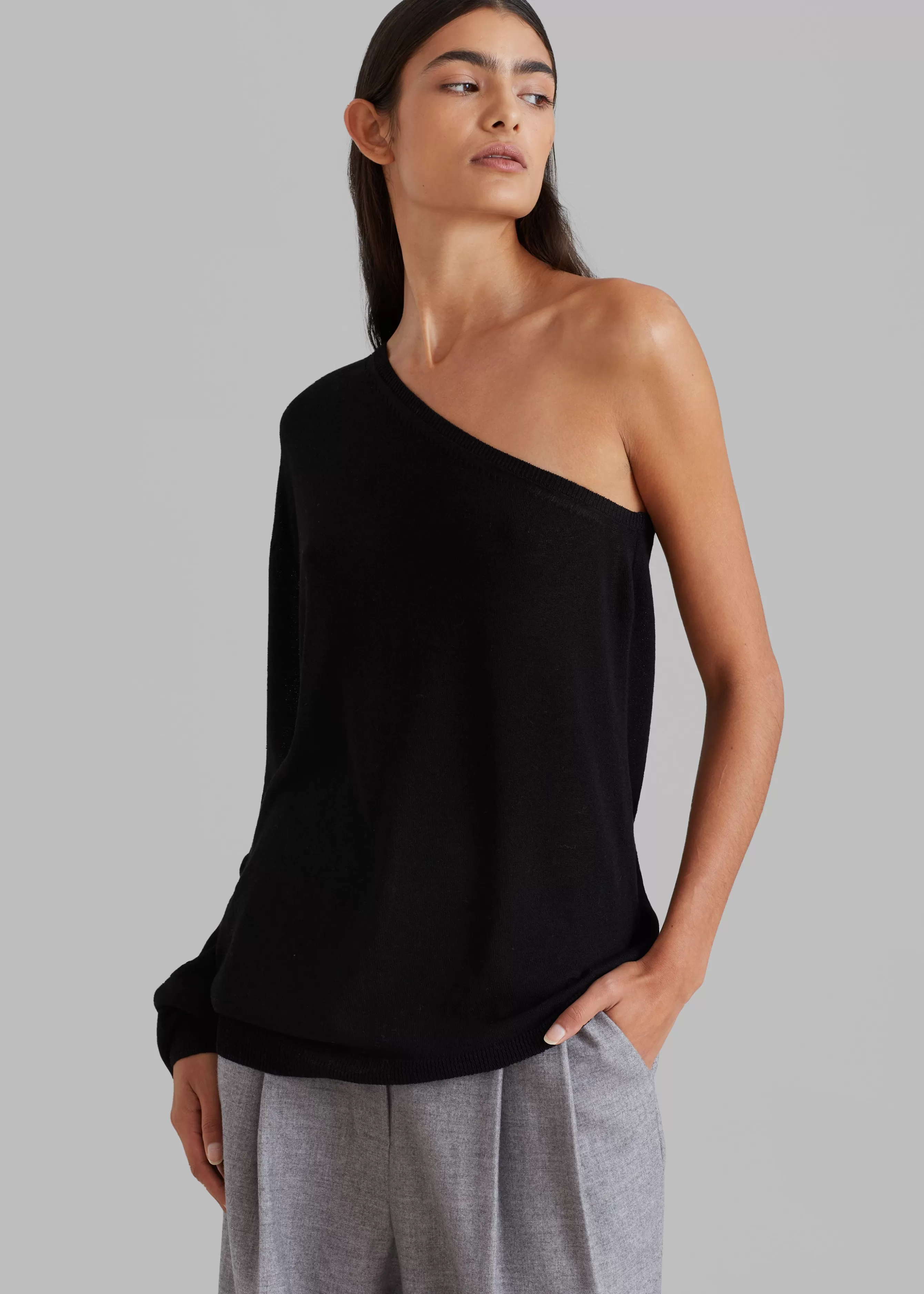 Women The Frankie Shop Bianca One Shoulder Loose Knit Top