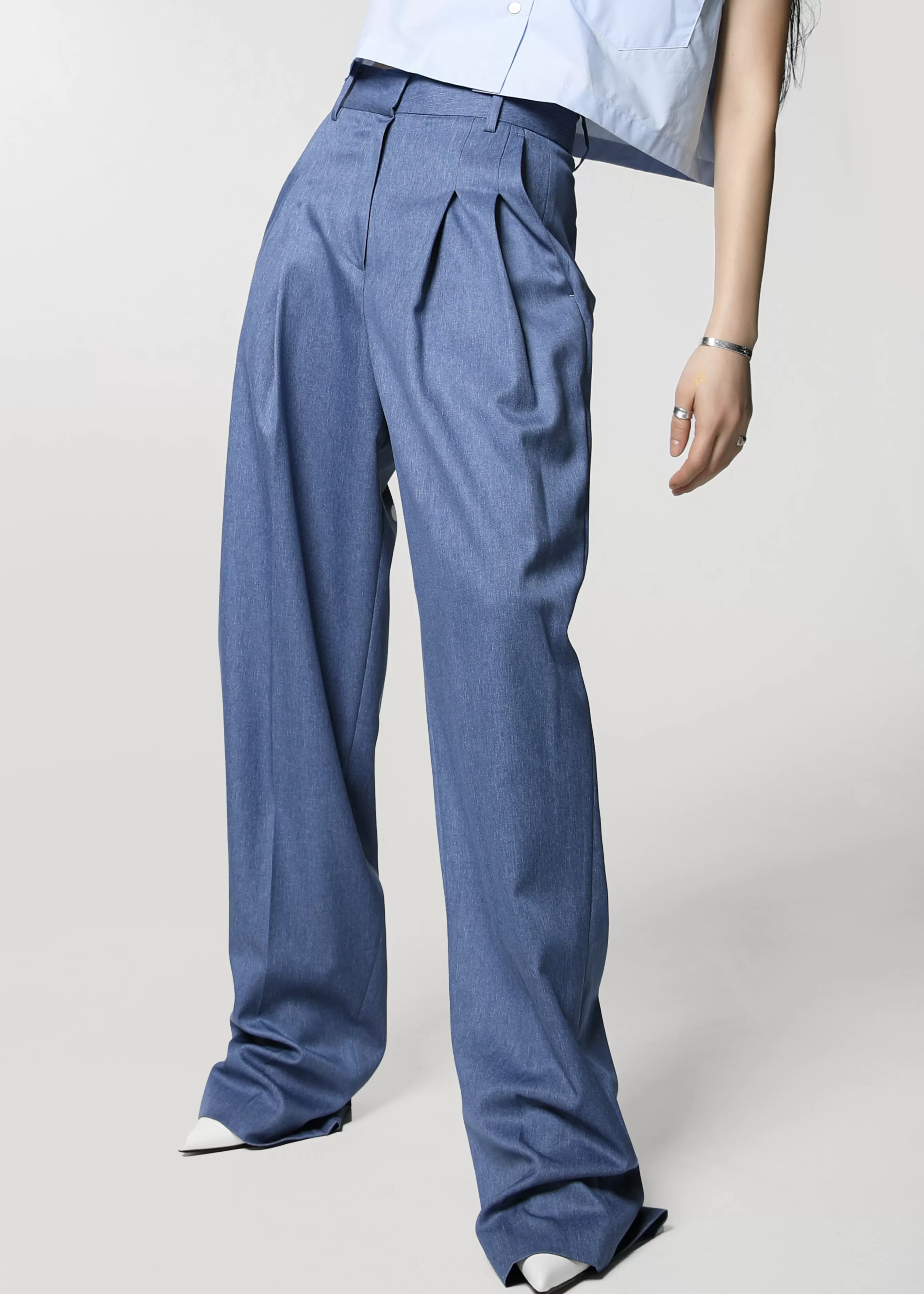 Women The Frankie Shop Cooper Pintuck Trousers