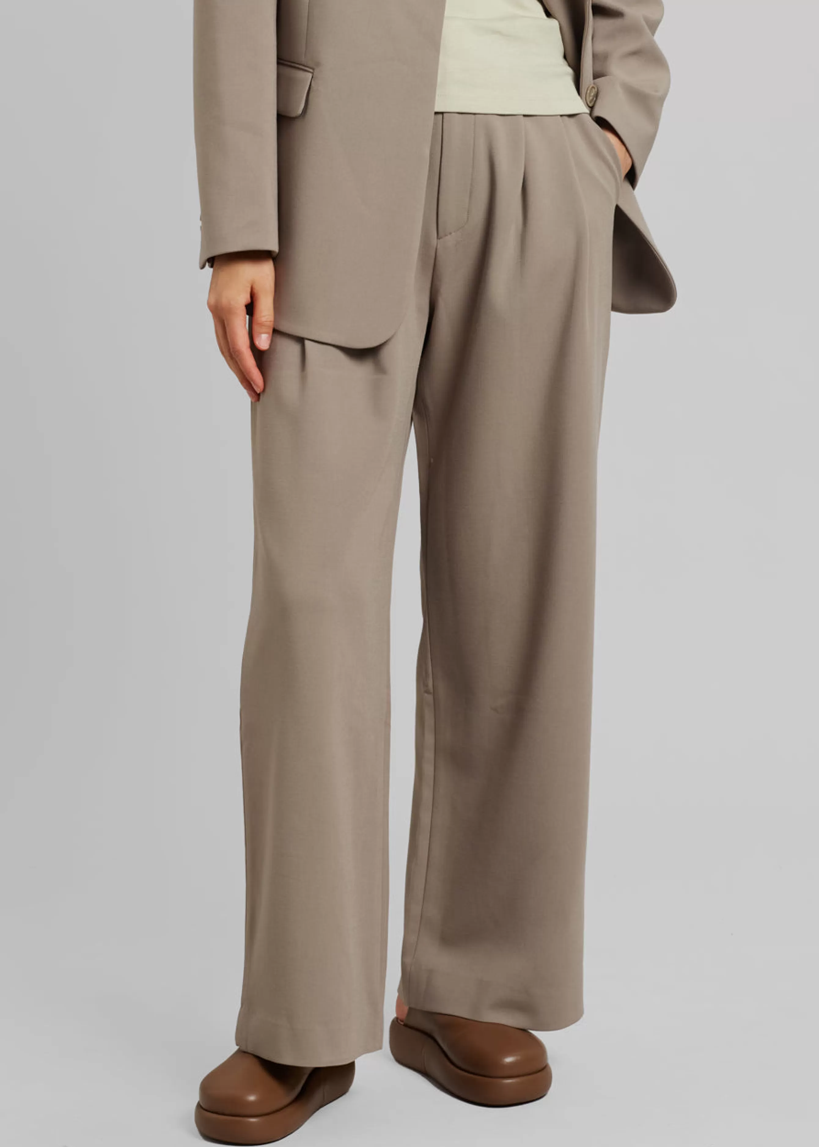 Women The Frankie Shop Eevi Wide Pants