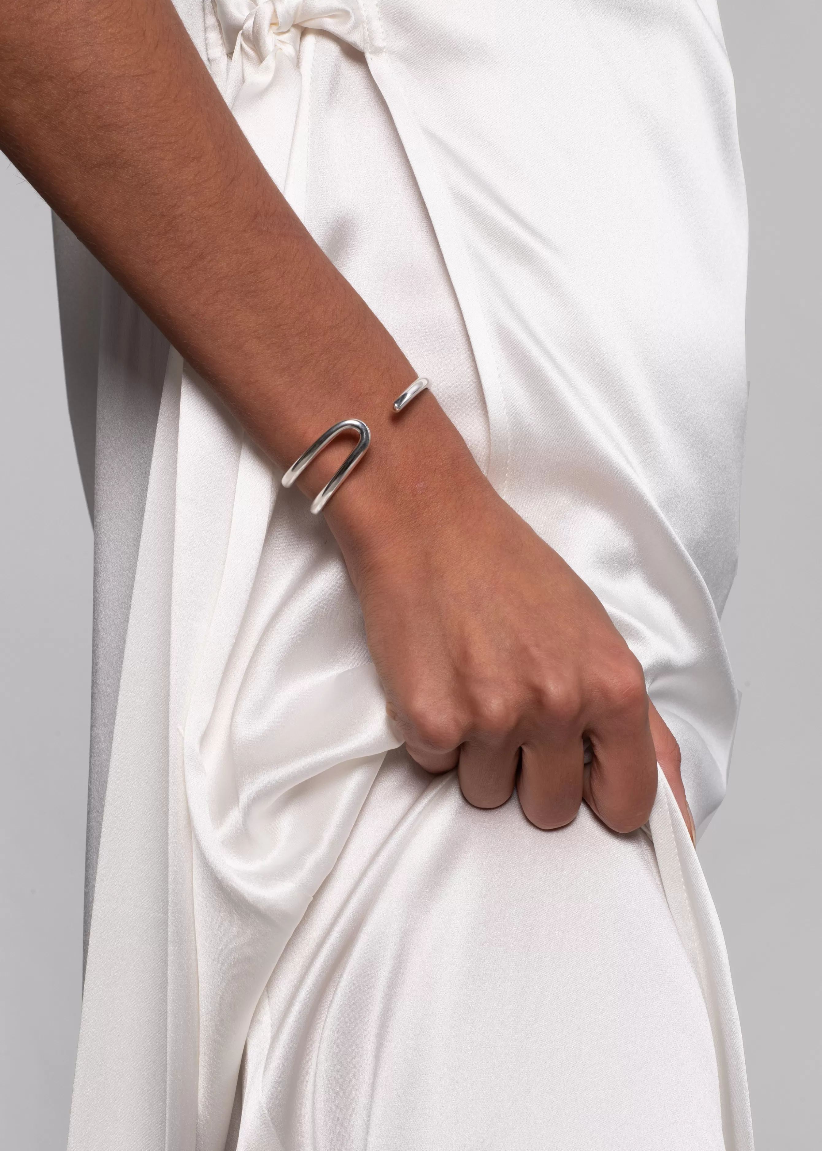 Women The Frankie Shop Fay Andrada Lasso Cuff