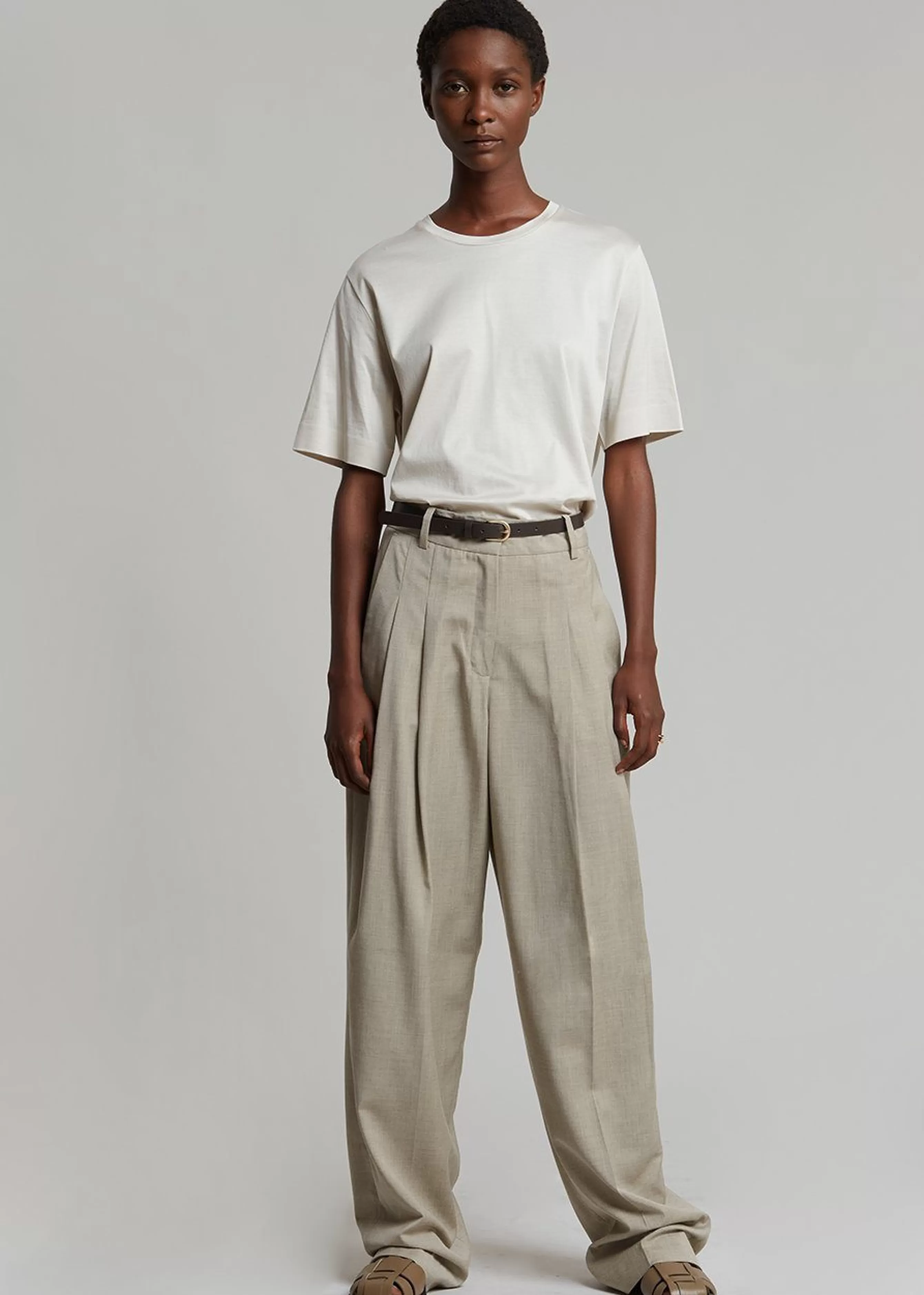 Women The Frankie Shop Gelso Pleated Trousers