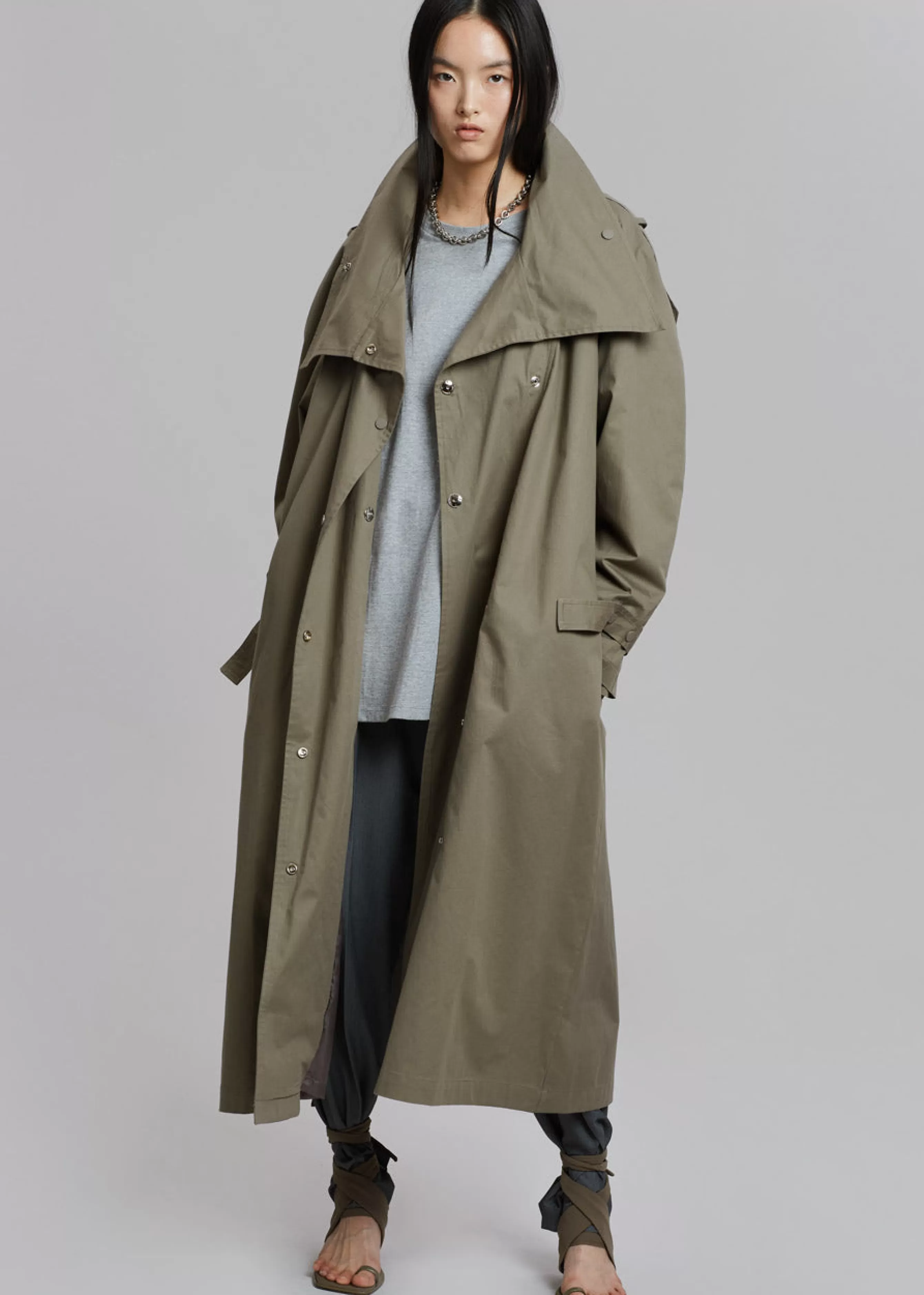 Women The Frankie Shop Lottie Wing Collar Trench Coat