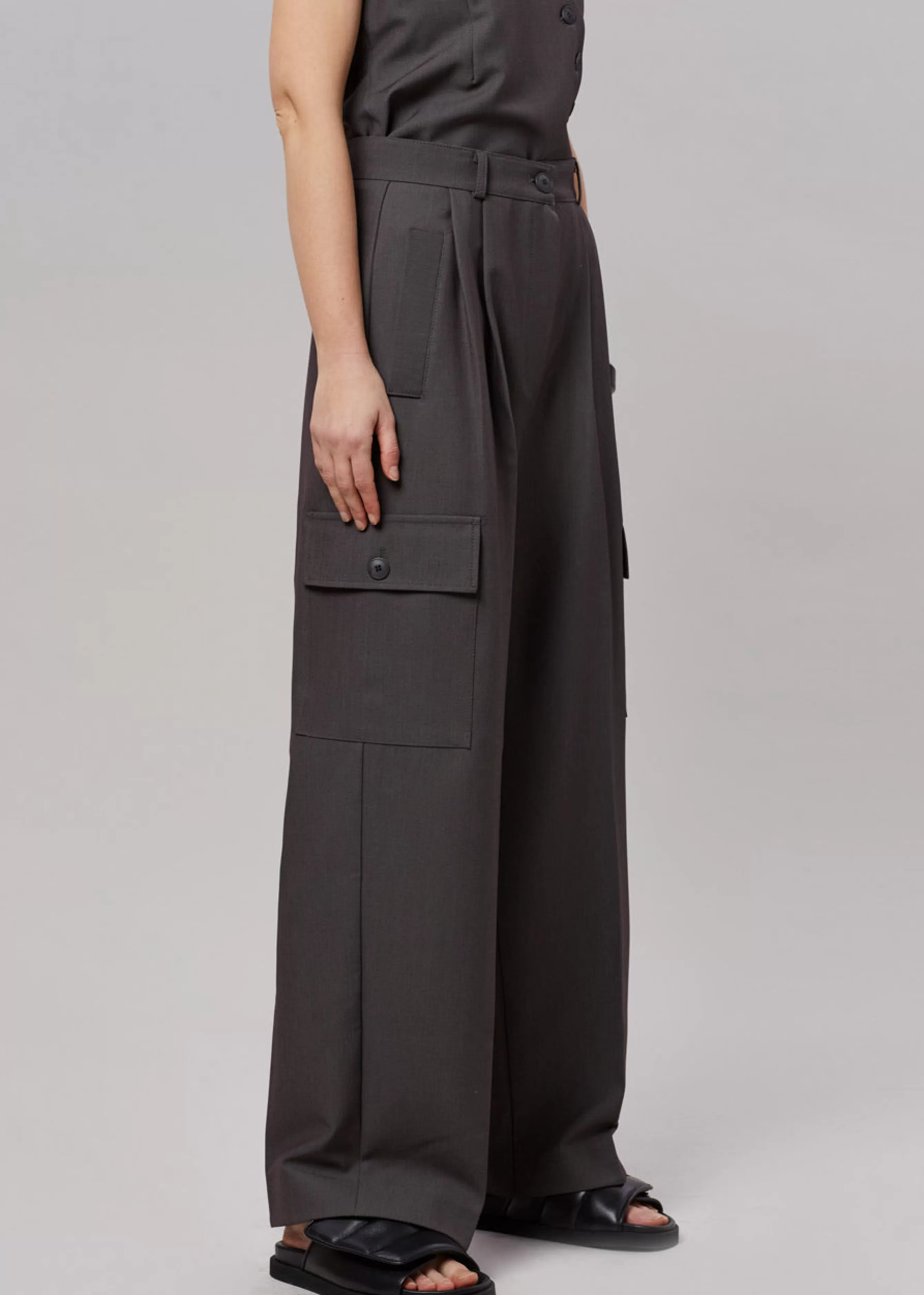 Women The Frankie Shop Maesa Cargo Pants