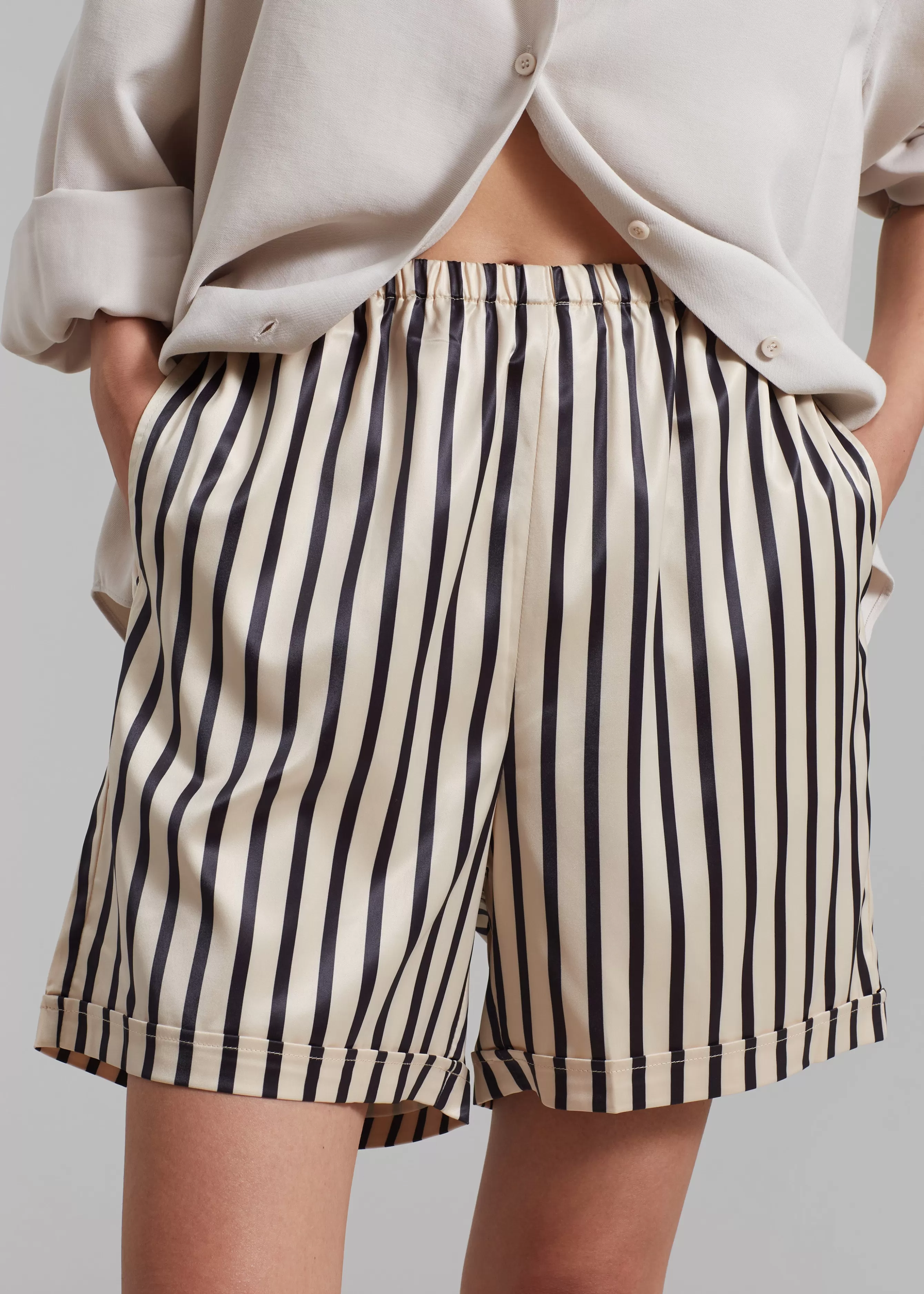 Women The Frankie Shop Solaqua Silk Shorts