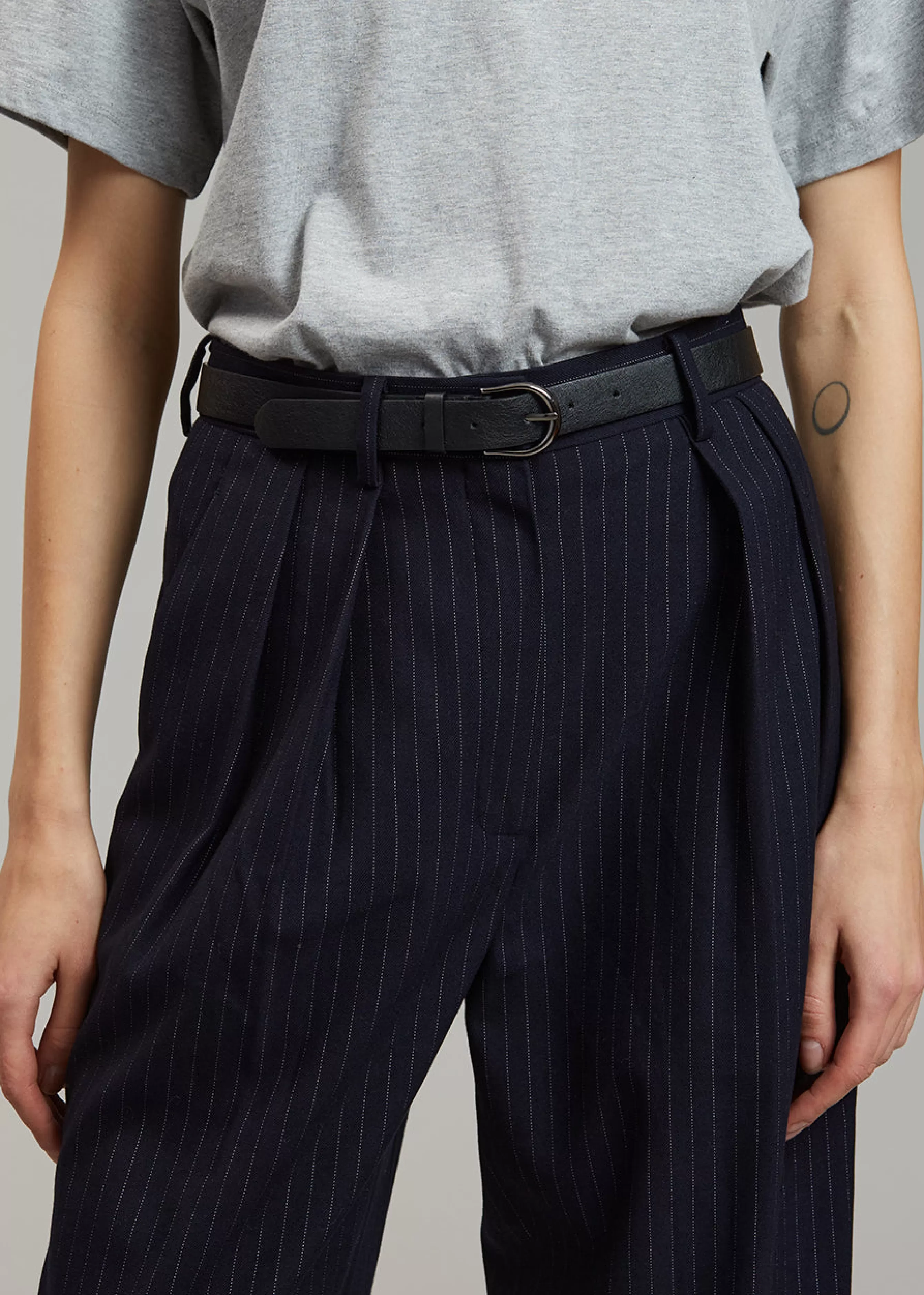 Women The Frankie Shop Tansy Pleated Trousers