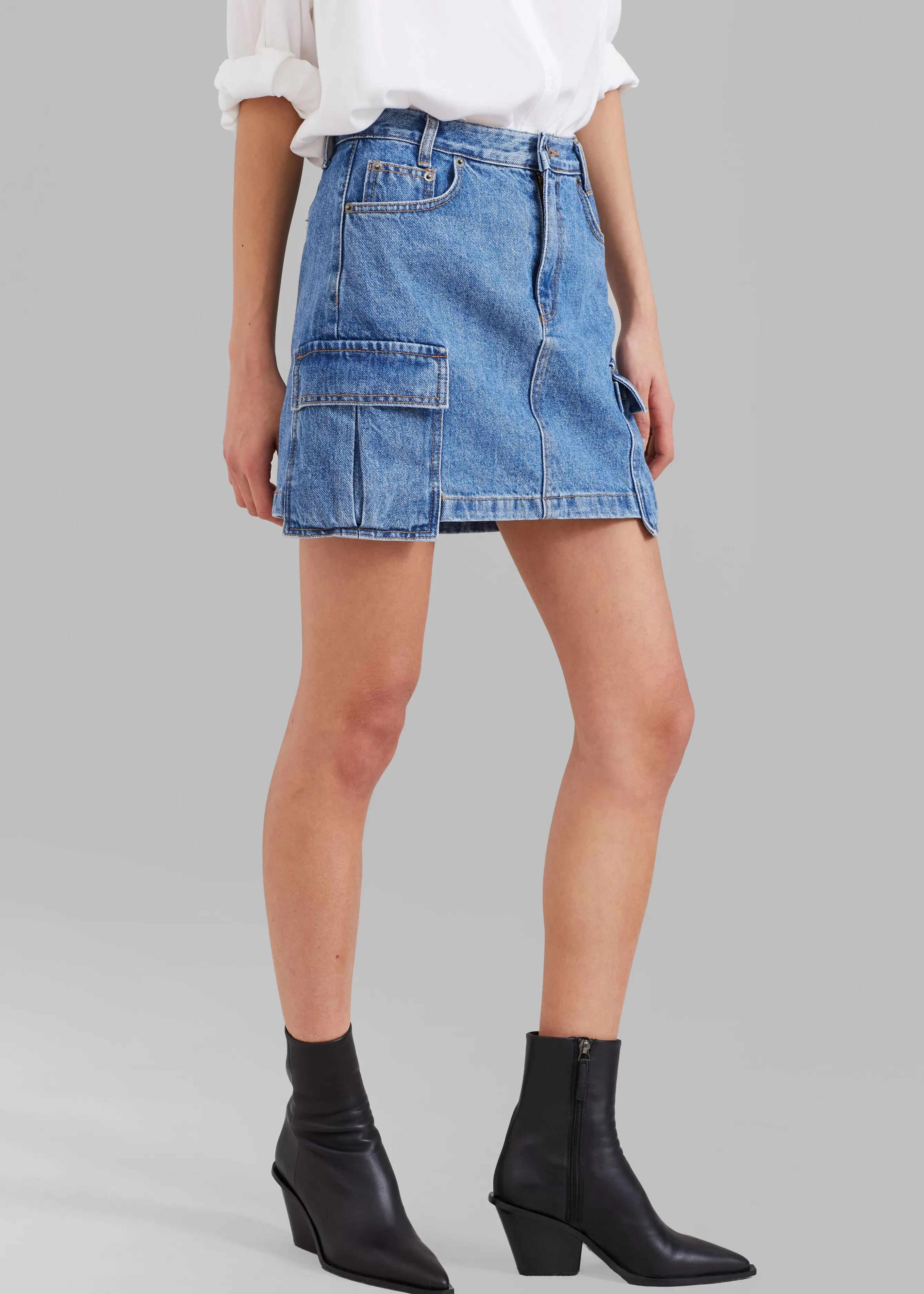 Women The Frankie Shop Taylor Denim Cargo Skirt