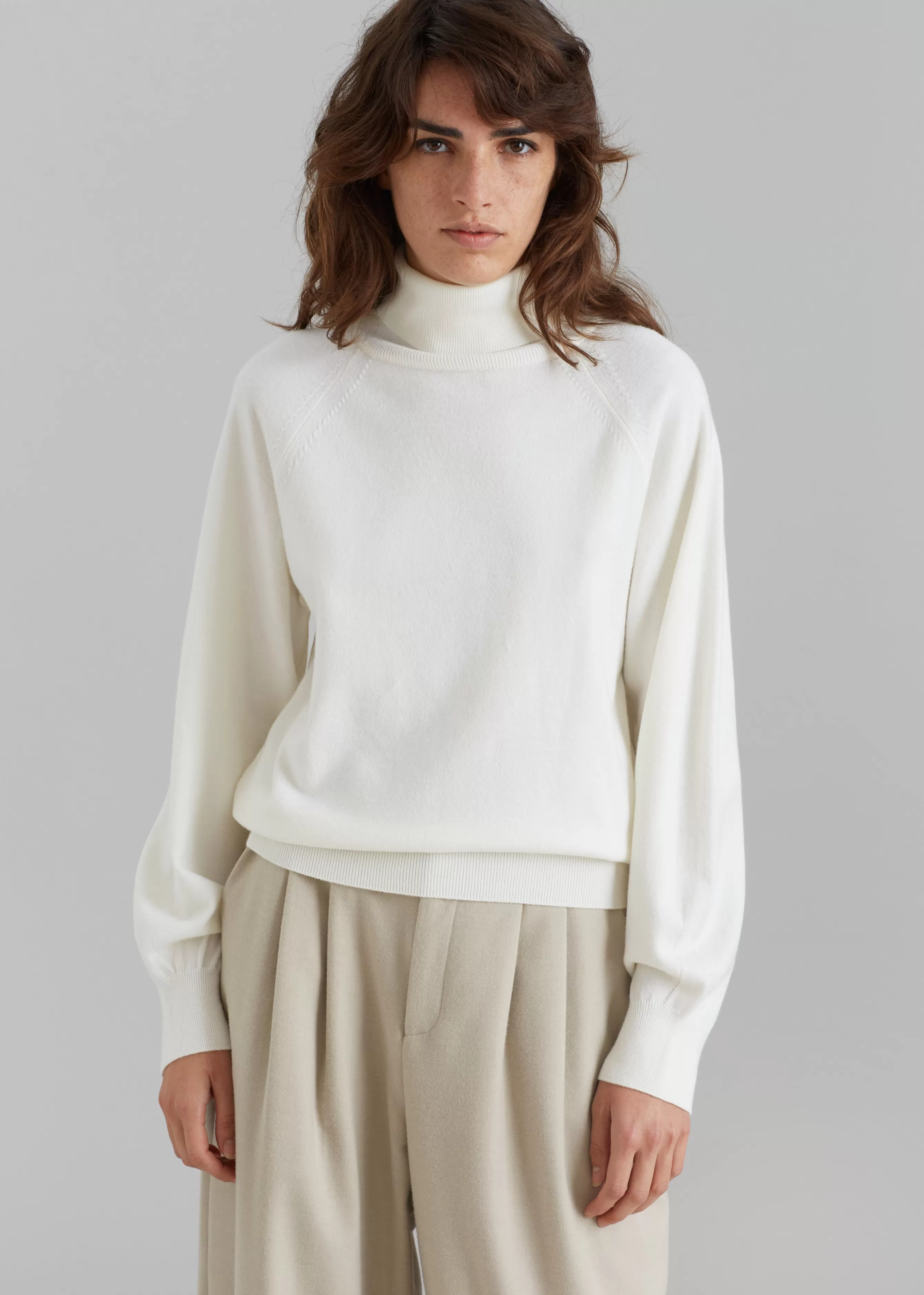 Women The Frankie Shop Variel Turtleneck Sweater