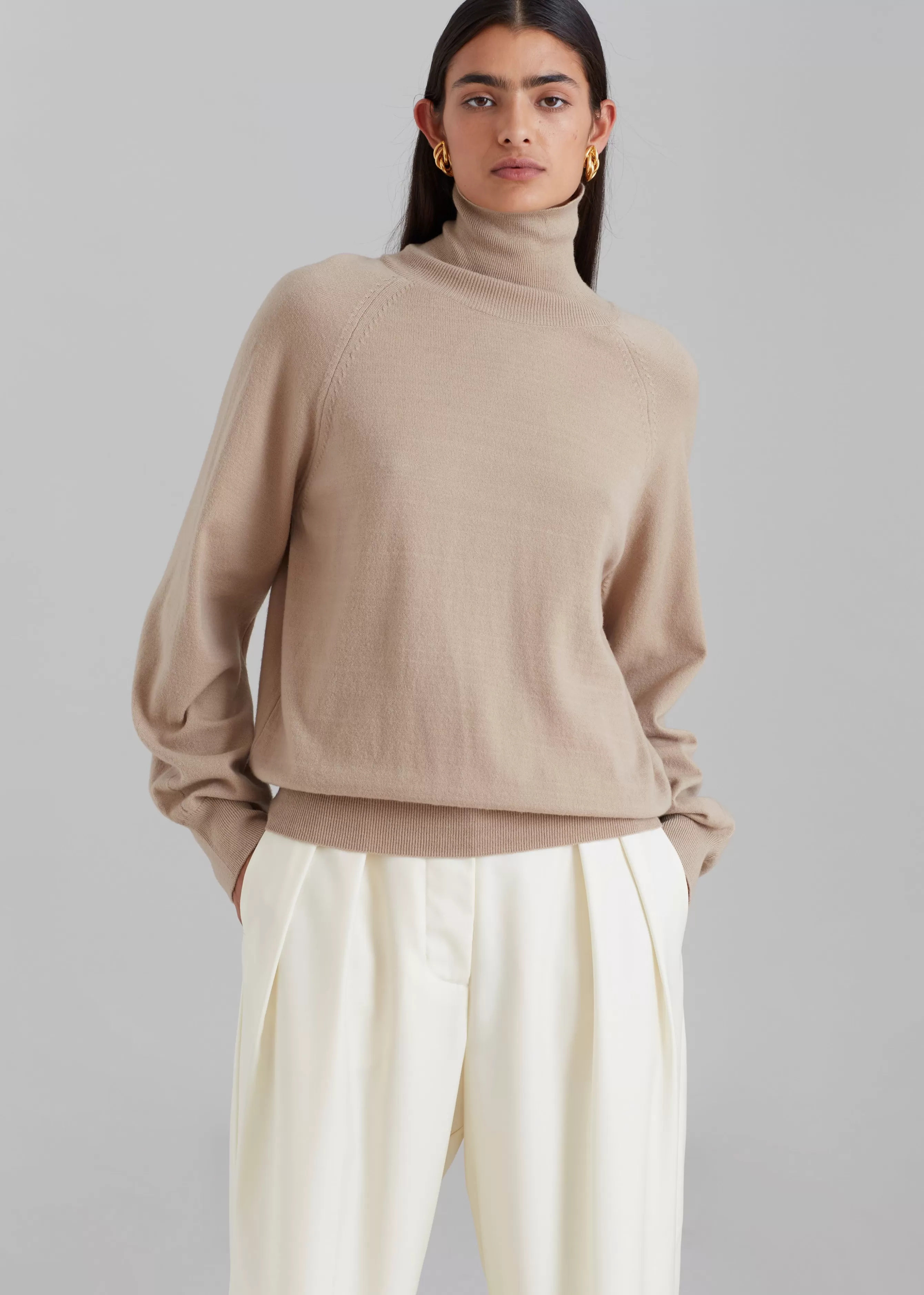 Women The Frankie Shop Variel Turtleneck Sweater