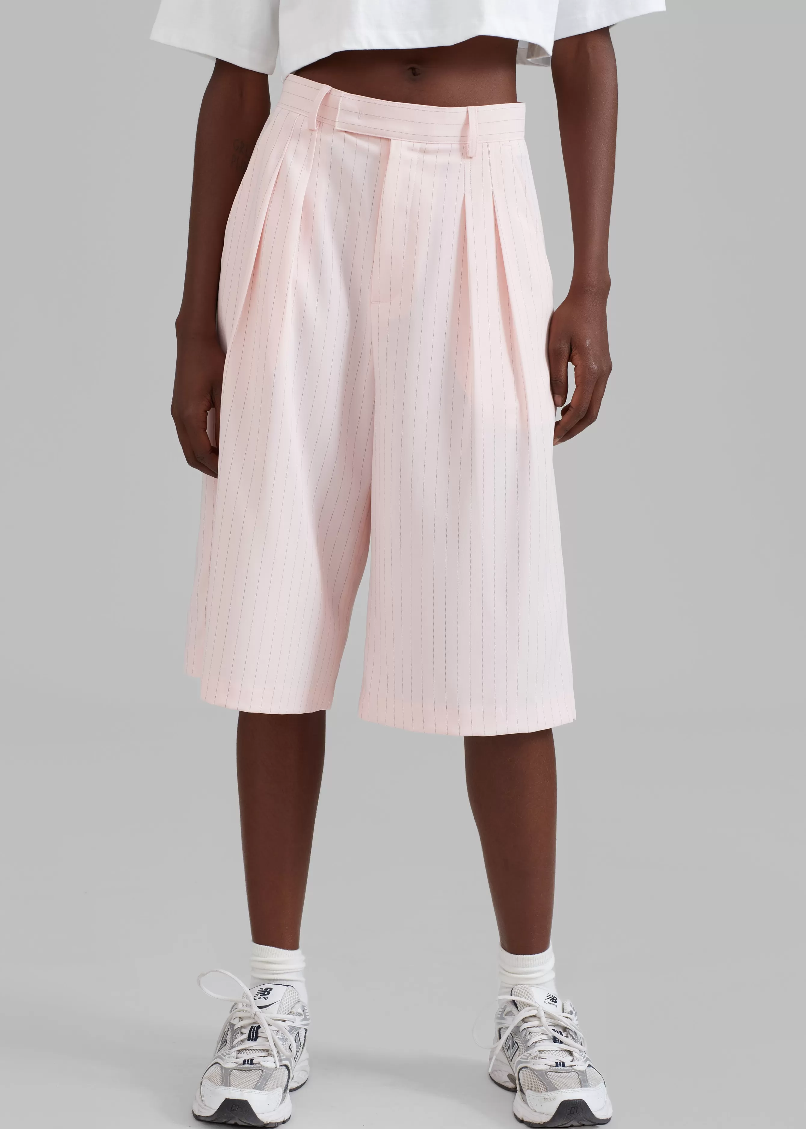 Women The Frankie Shop Vivian Fluid Pleated Bermuda Shorts